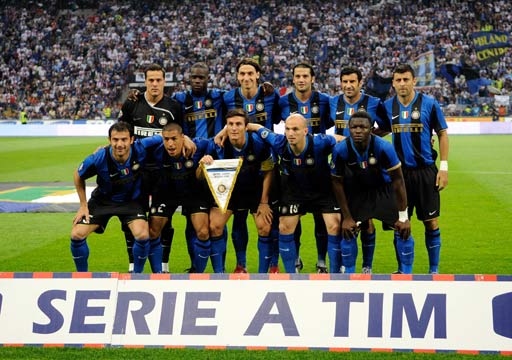 大卫·欧提兹在 2013 年波士顿马拉松爆炸案后发表激情演说，凝聚了整座城市