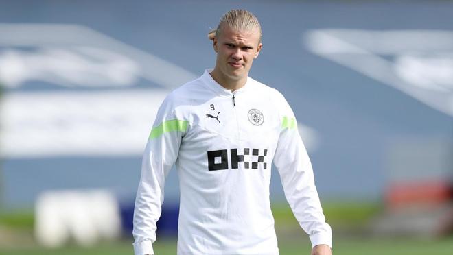 表情严肃！杨鸣回应遭江苏大逆转：球员没能站出来，大家畏手畏脚